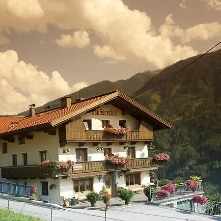 Bauernhof Schösserhof *